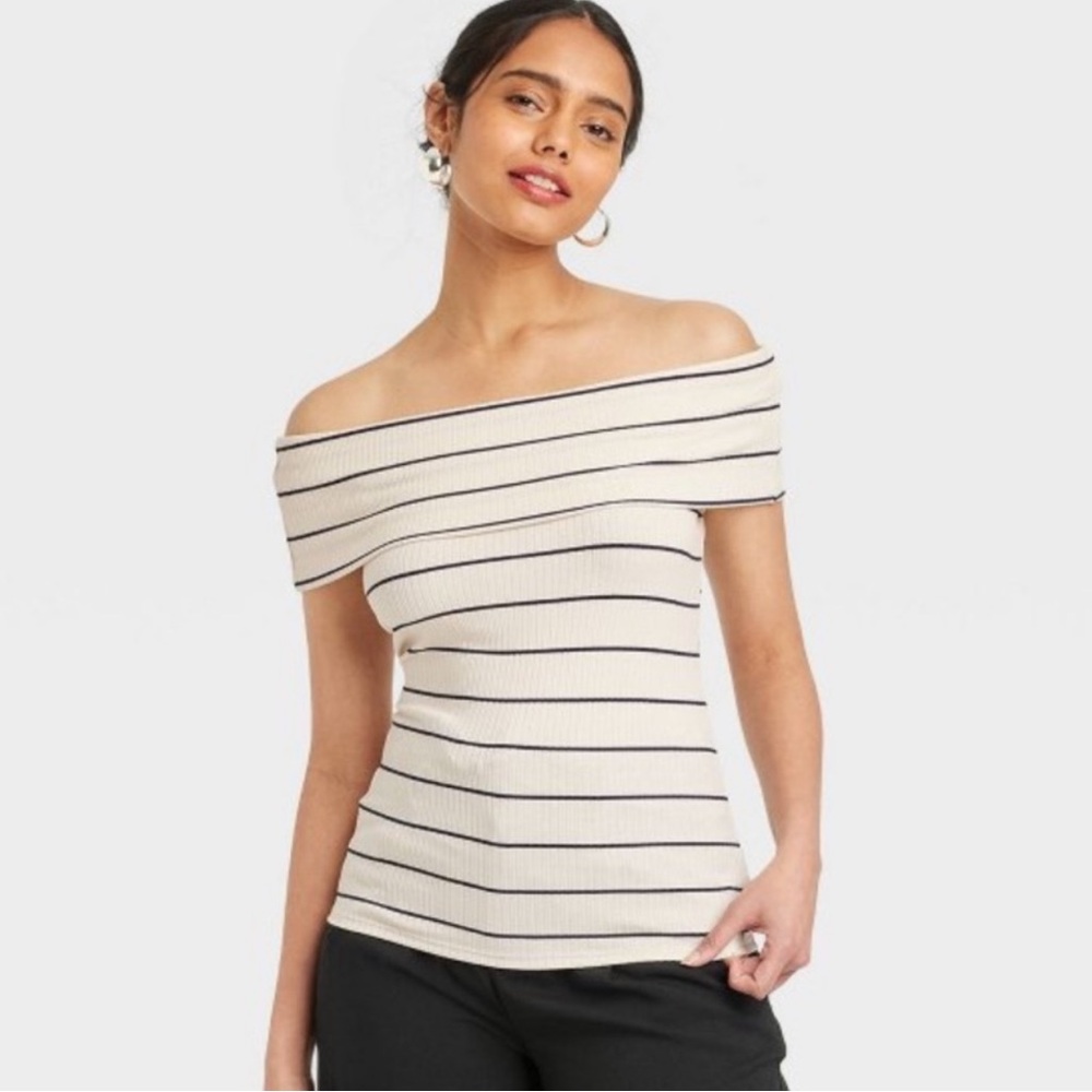 A New Day Slim Fit Short-Sleeve Off-the-Shoulder Top